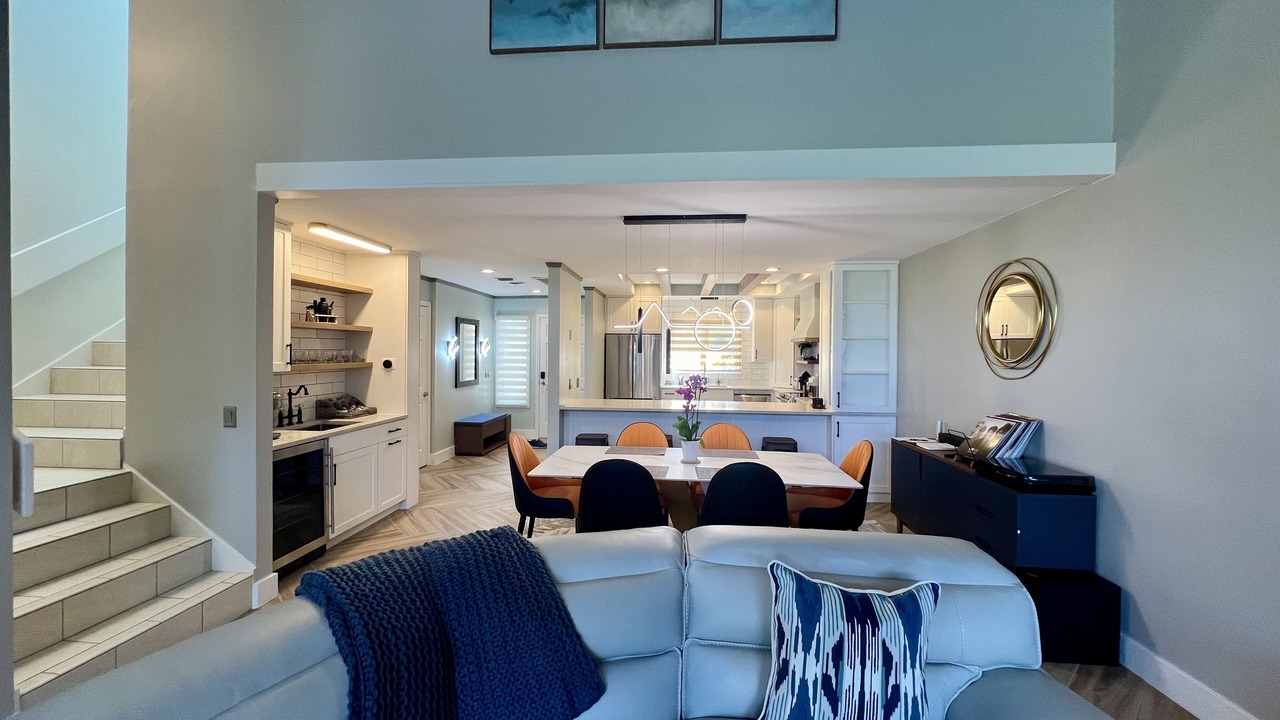 Photo of Livingroom in Palm Valley