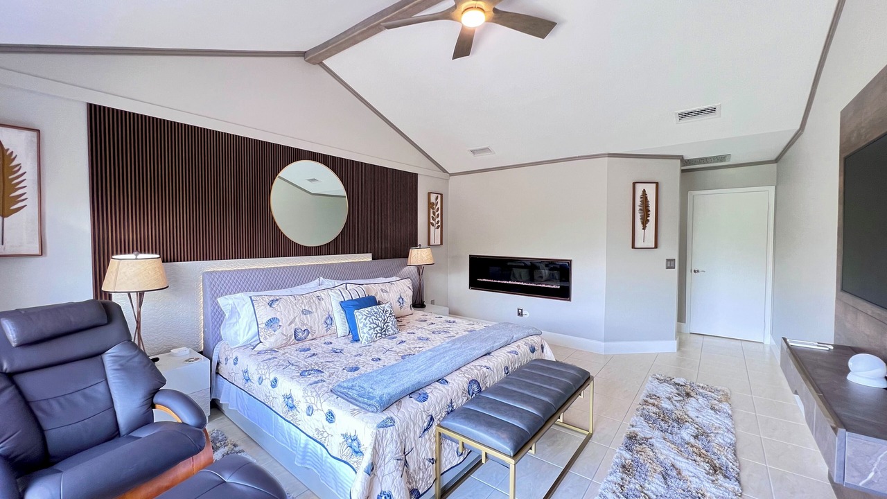 Photo of Livingroom in Palm Valley