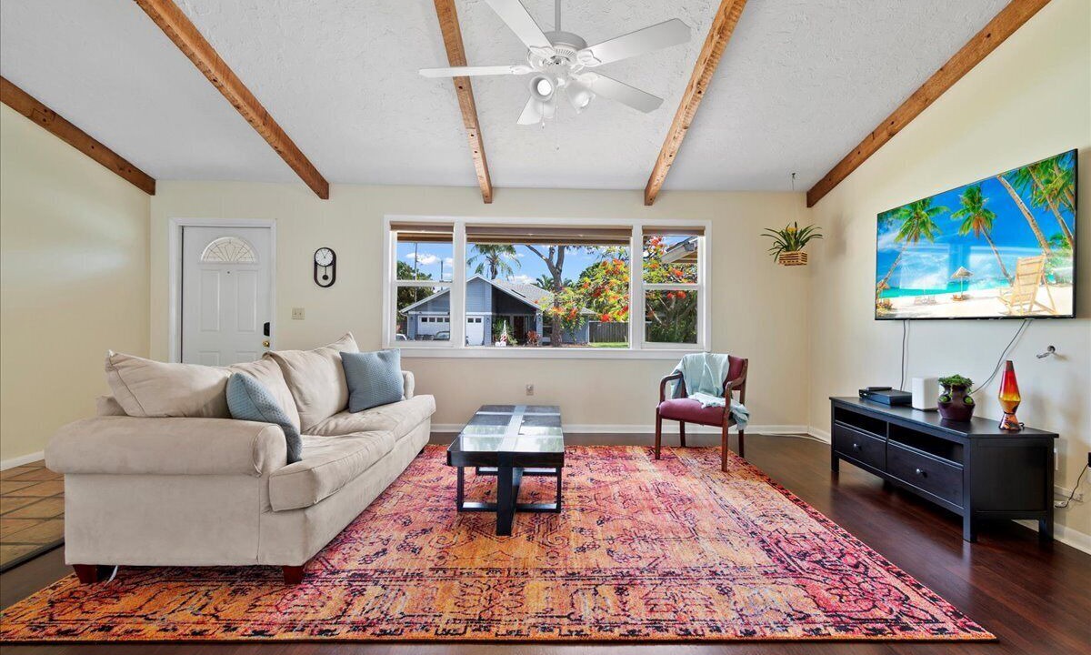 Photo of Livingroom in North Palm Beach Heights