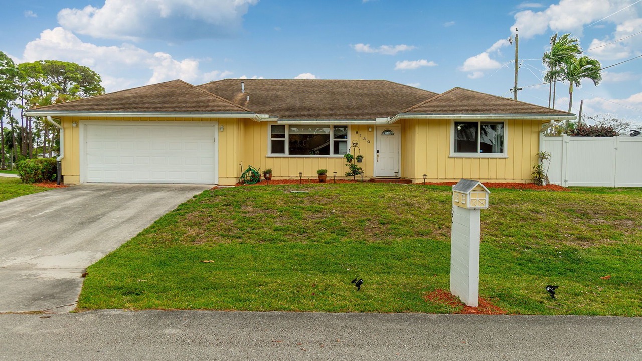 Photo of Outdoor in North Palm Beach Heights