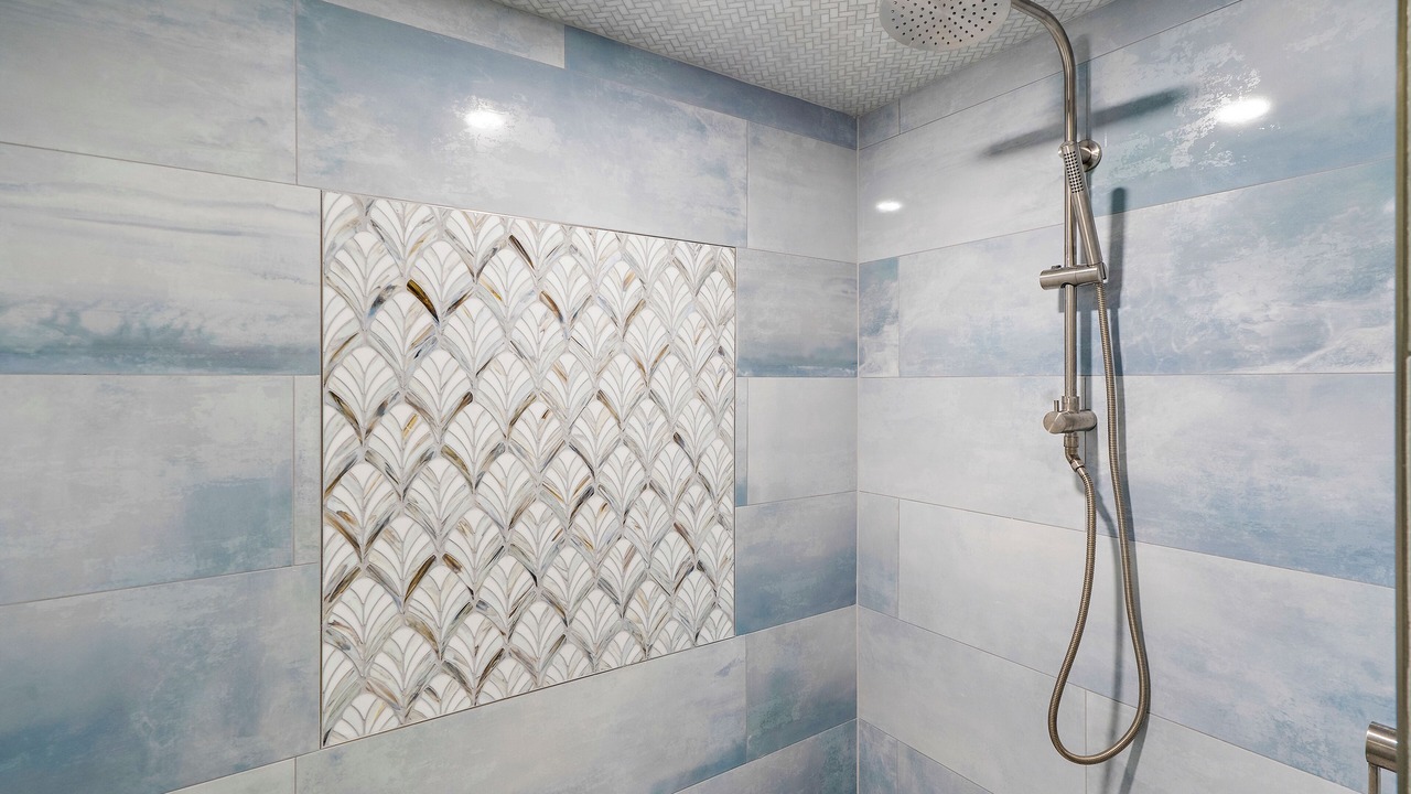 Photo of Bathroom in Bayshore Gardens