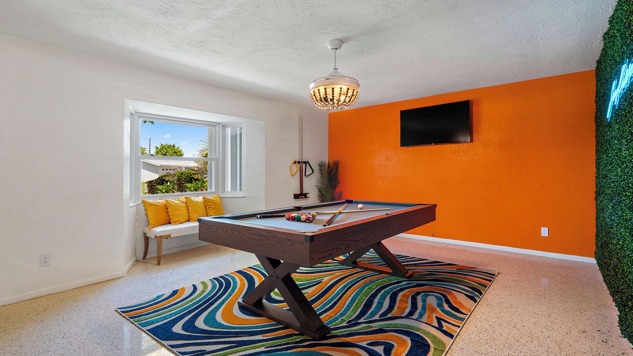 Photo of Bedroom in Bayshore Gardens