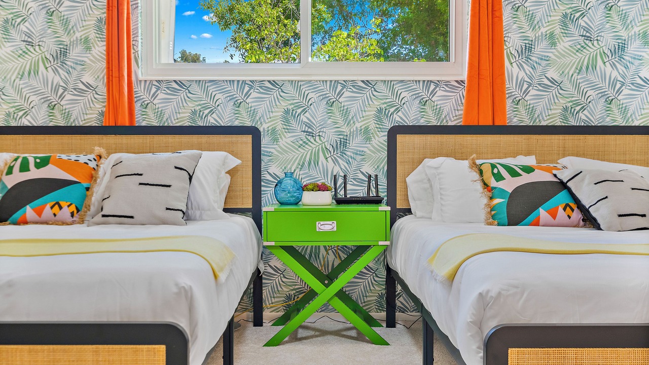 Photo of Bedroom in Bayshore Gardens
