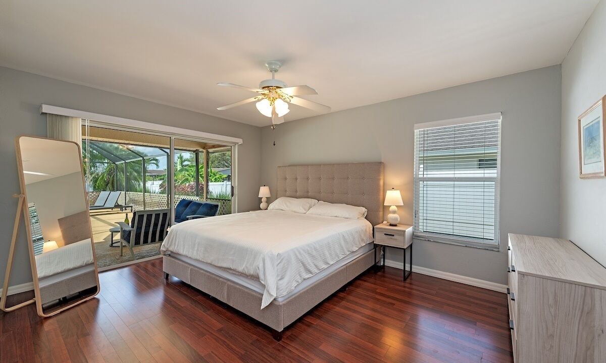 Photo of Bedroom in Willoughby Acres