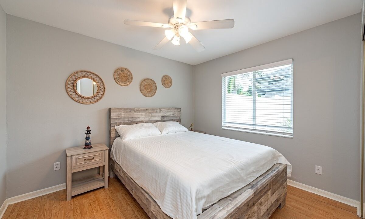 Photo of Bedroom in Willoughby Acres