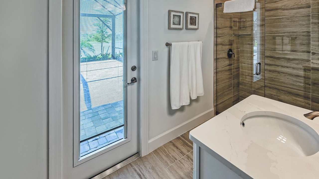 Photo of Bathroom in Biggar