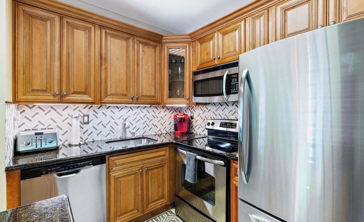 Photo of Kitchen in Jupiter Bay