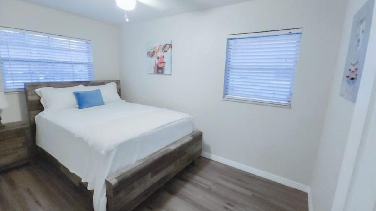 Photo of Bedroom in Bearss Plaza