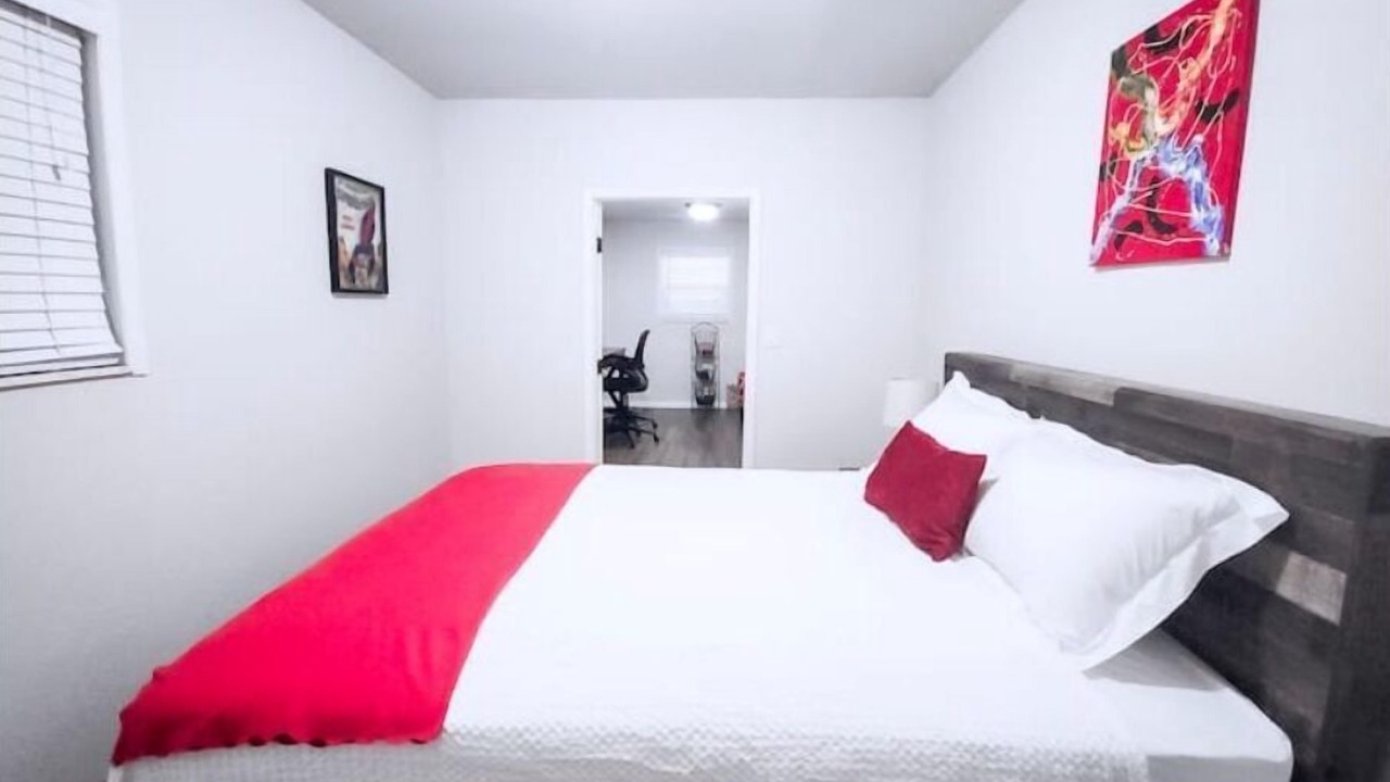 Photo of Bedroom in Bearss Plaza