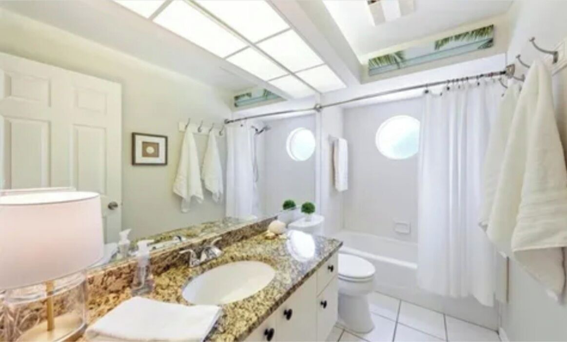 Photo of Bathroom in Lely Golf Estates