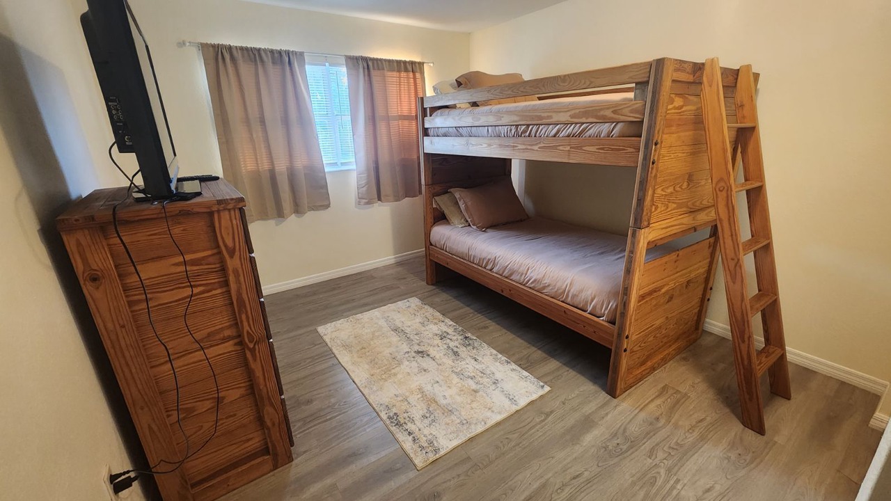 Photo of Bedroom in Englewood South