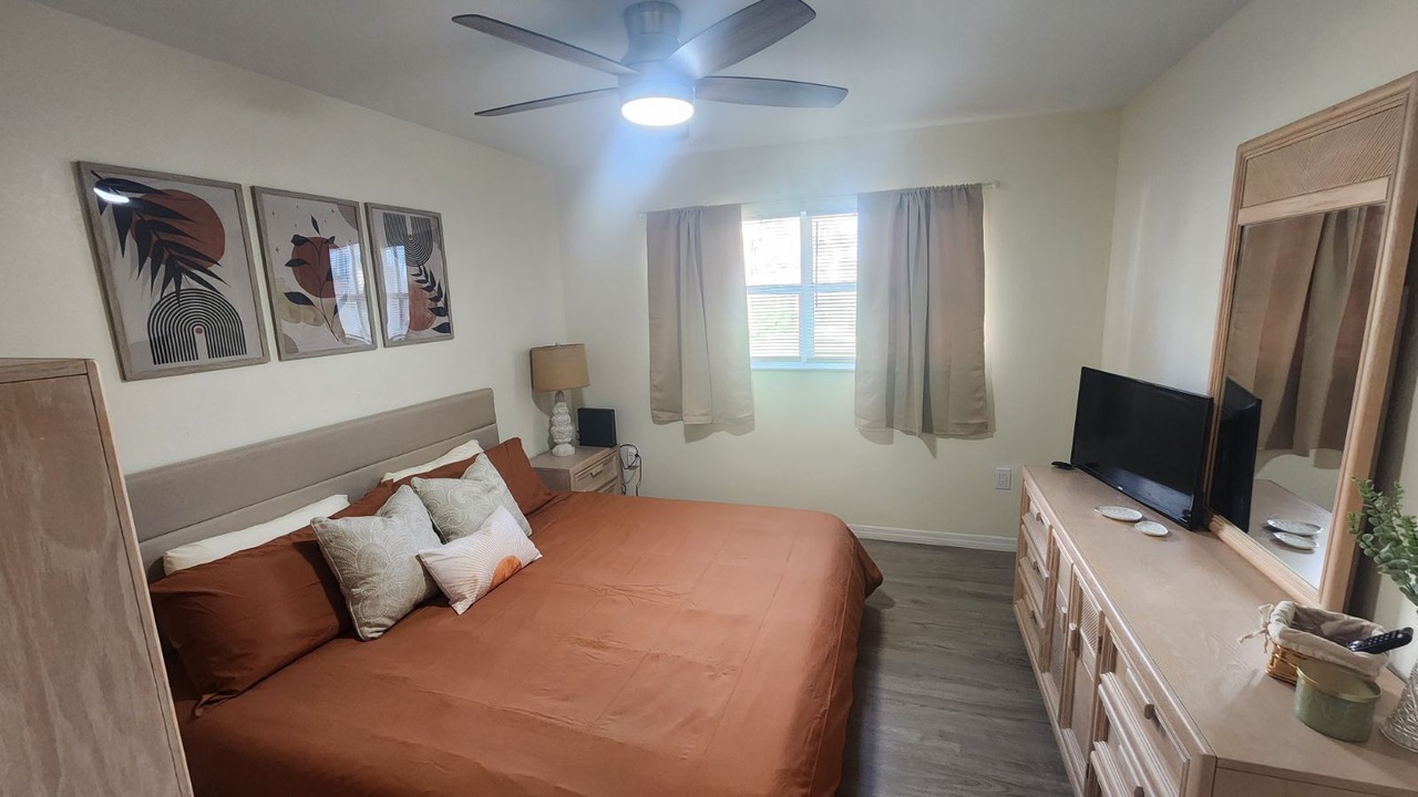 Photo of Bedroom in Englewood South