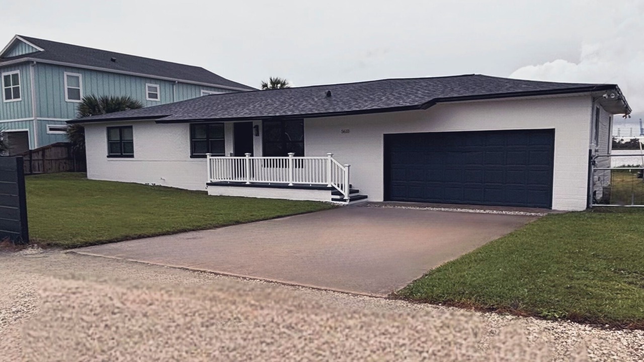 Photo of Outdoor in Brown Island