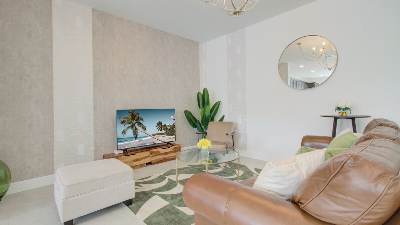 Photo of Livingroom in Deerfield Beach