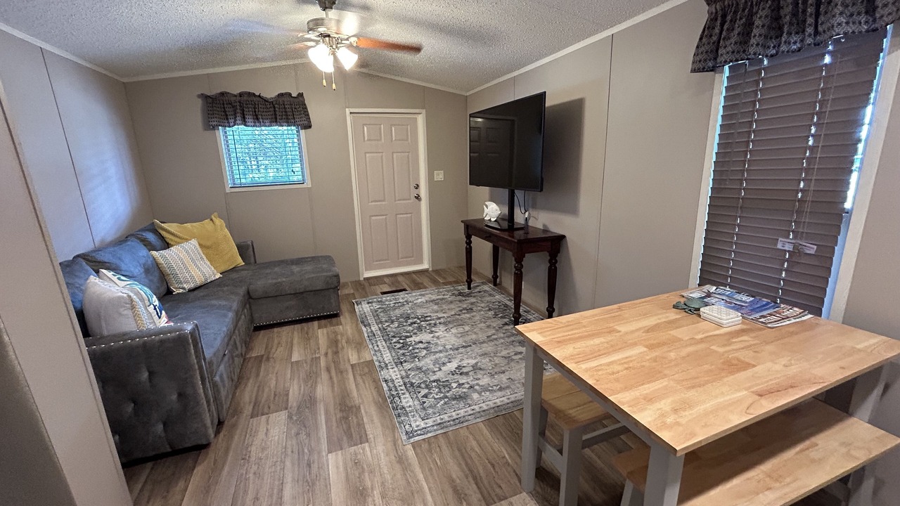 Photo of Livingroom in Keaton Beach