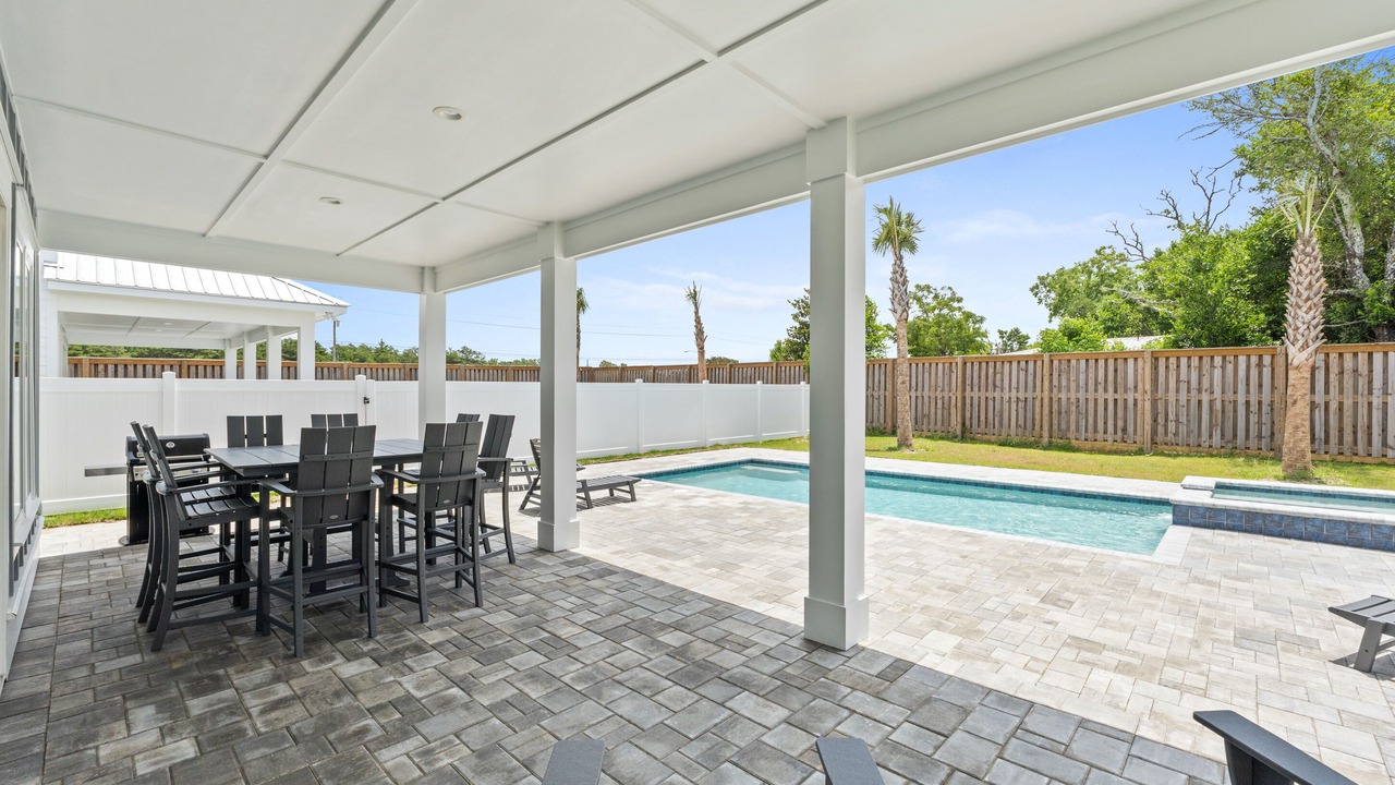 Photo of Patio Balcony in Laguna Beach