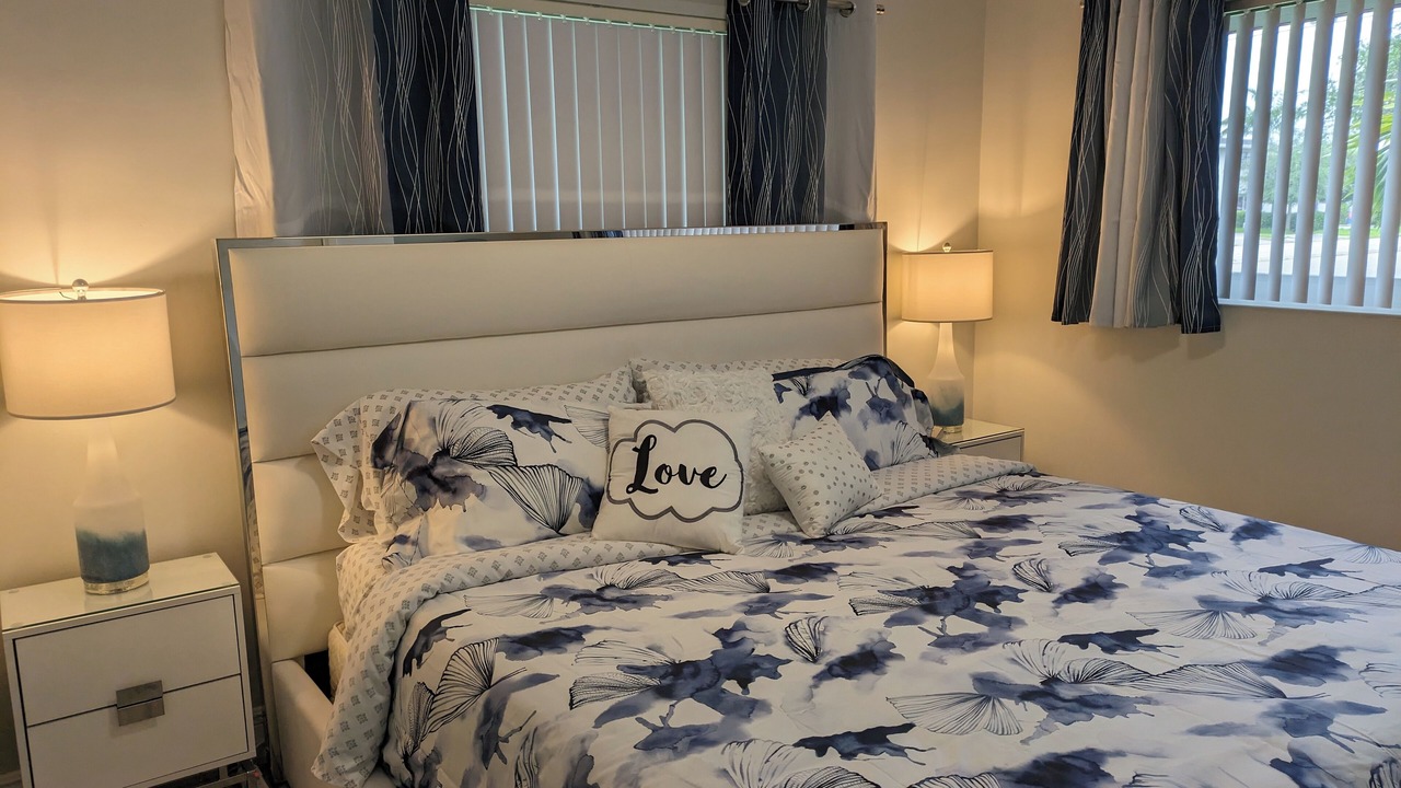 Photo of Bedroom in Coral Ridge