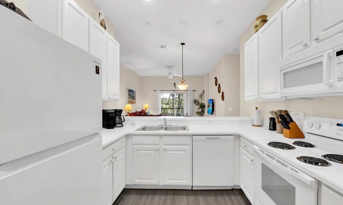 Photo of Kitchen in Bahama Bay