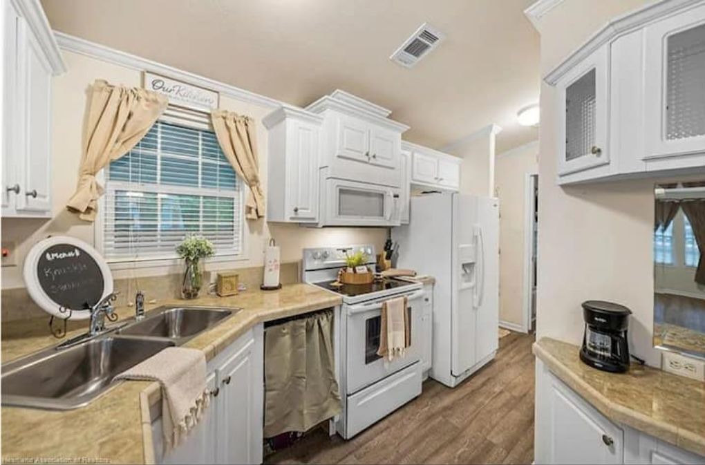 Photo of Kitchen in Florida South Atlantic Coast