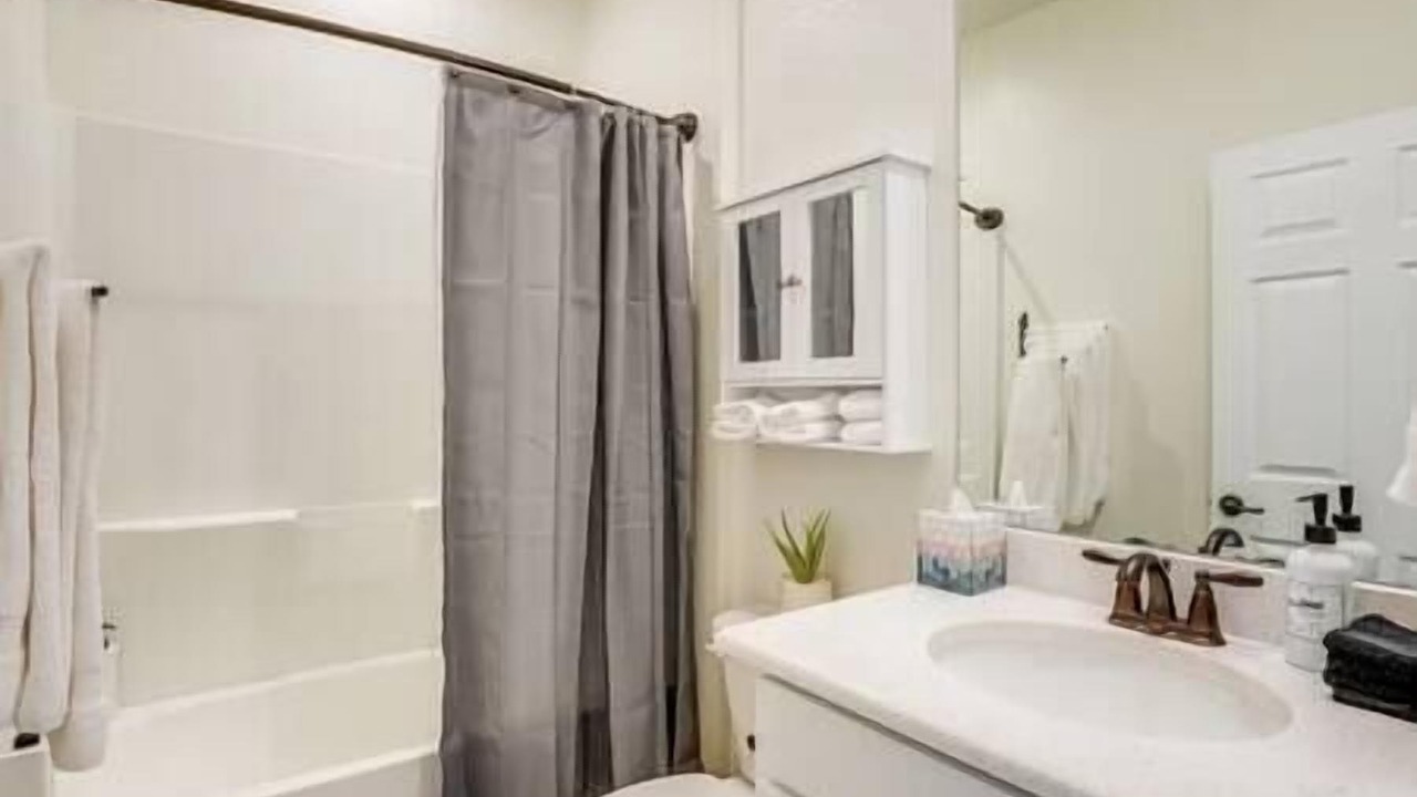 Photo of Bathroom in Lochmoor Waterway Estates