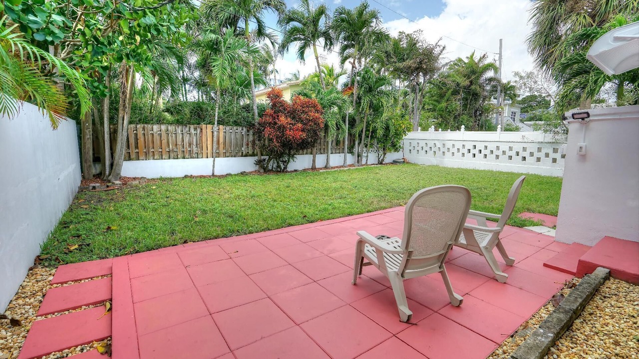 Photo of Patio Balcony in Lauderdale Beach