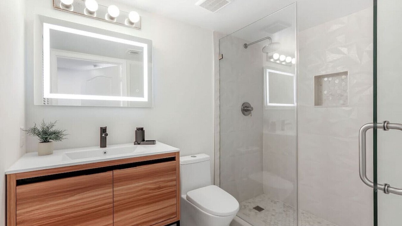 Photo of Bathroom in Brickell