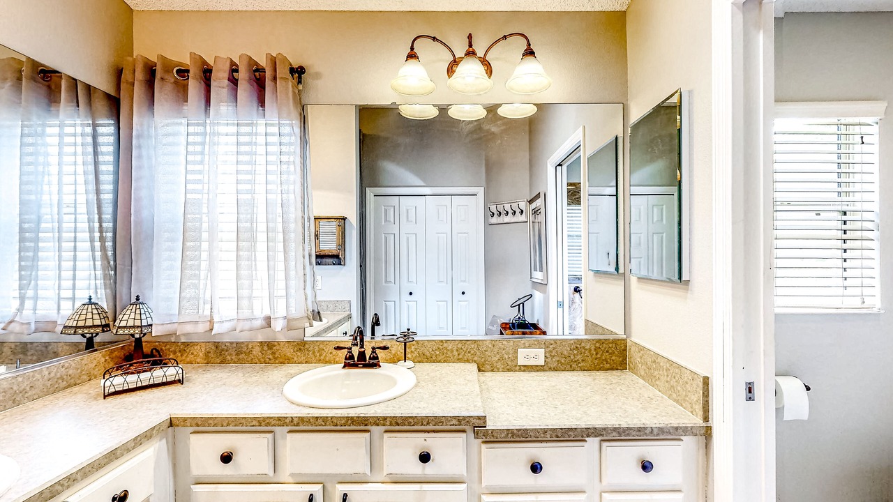 Photo of Bathroom in Virginia Trace
