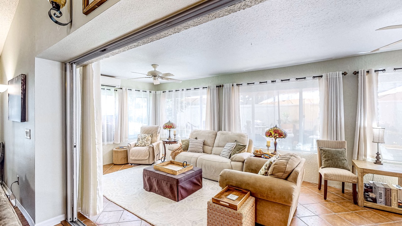 Photo of Livingroom in Virginia Trace