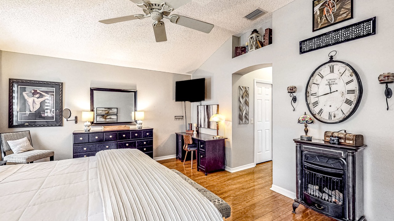 Photo of Bedroom in Virginia Trace