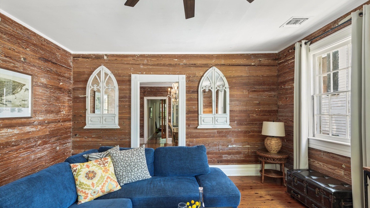 Photo of Bedroom in Historic Seaport