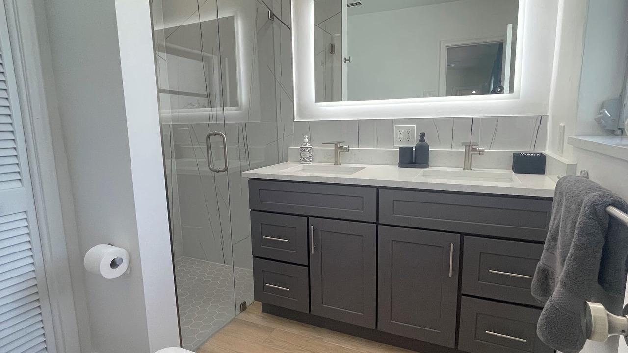 Photo of Bathroom in Plantation