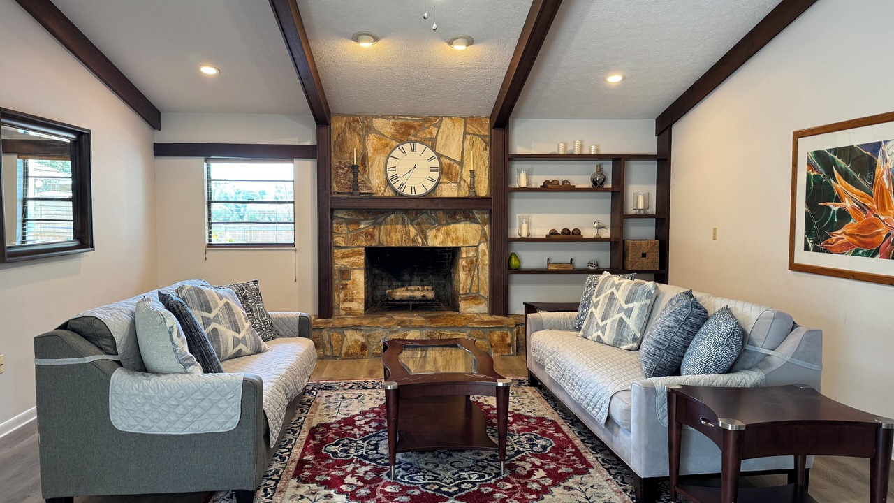 Photo of Livingroom in Fish Hawk