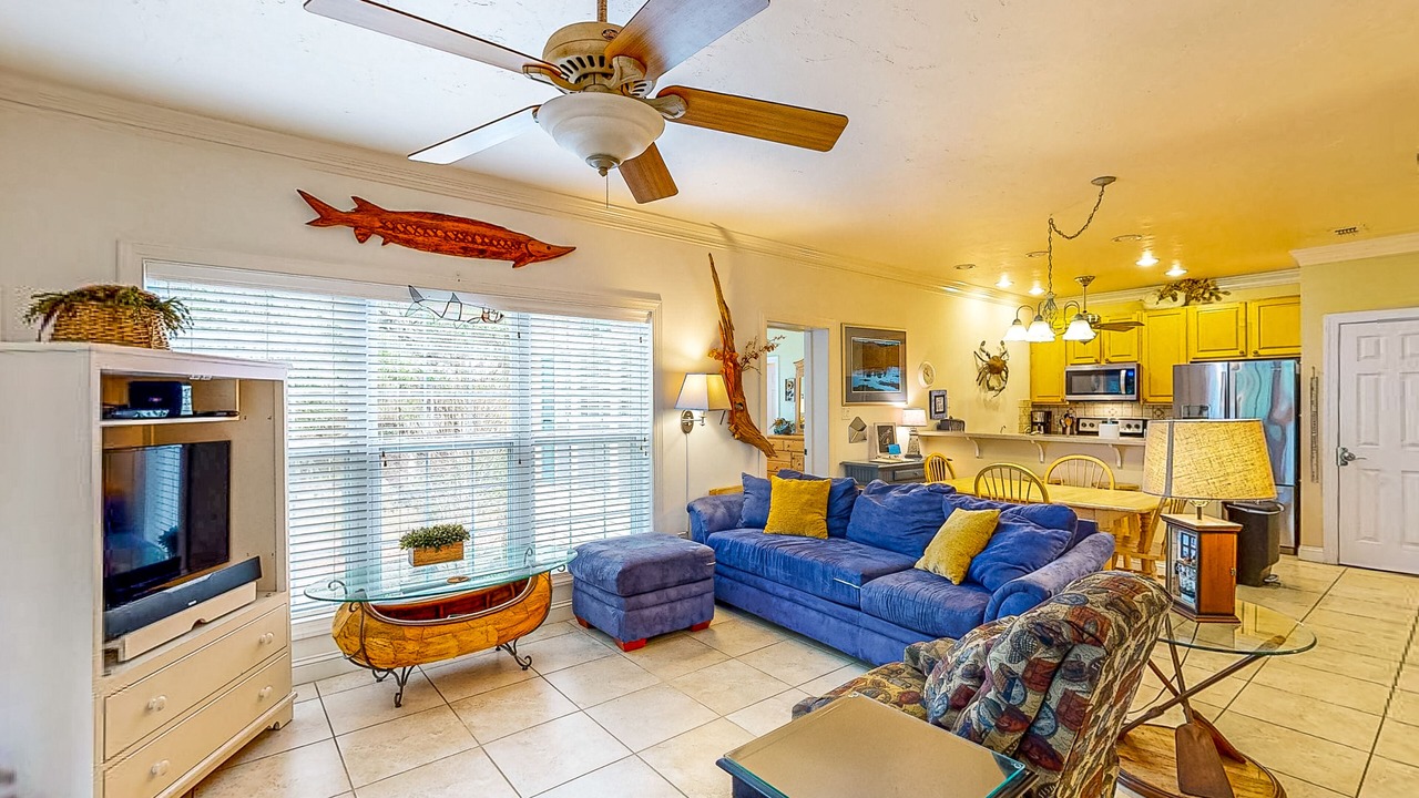 Photo of Livingroom in Bell