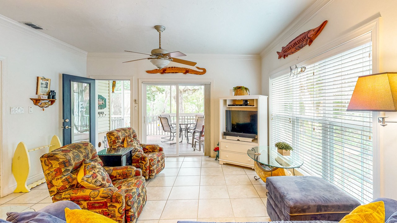 Photo of Livingroom in Bell