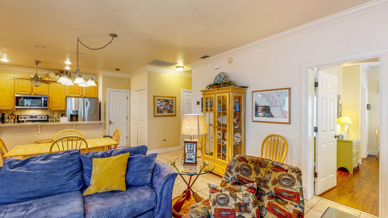 Photo of Livingroom in Bell