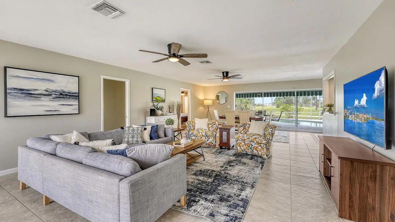Photo of Livingroom in Venice East