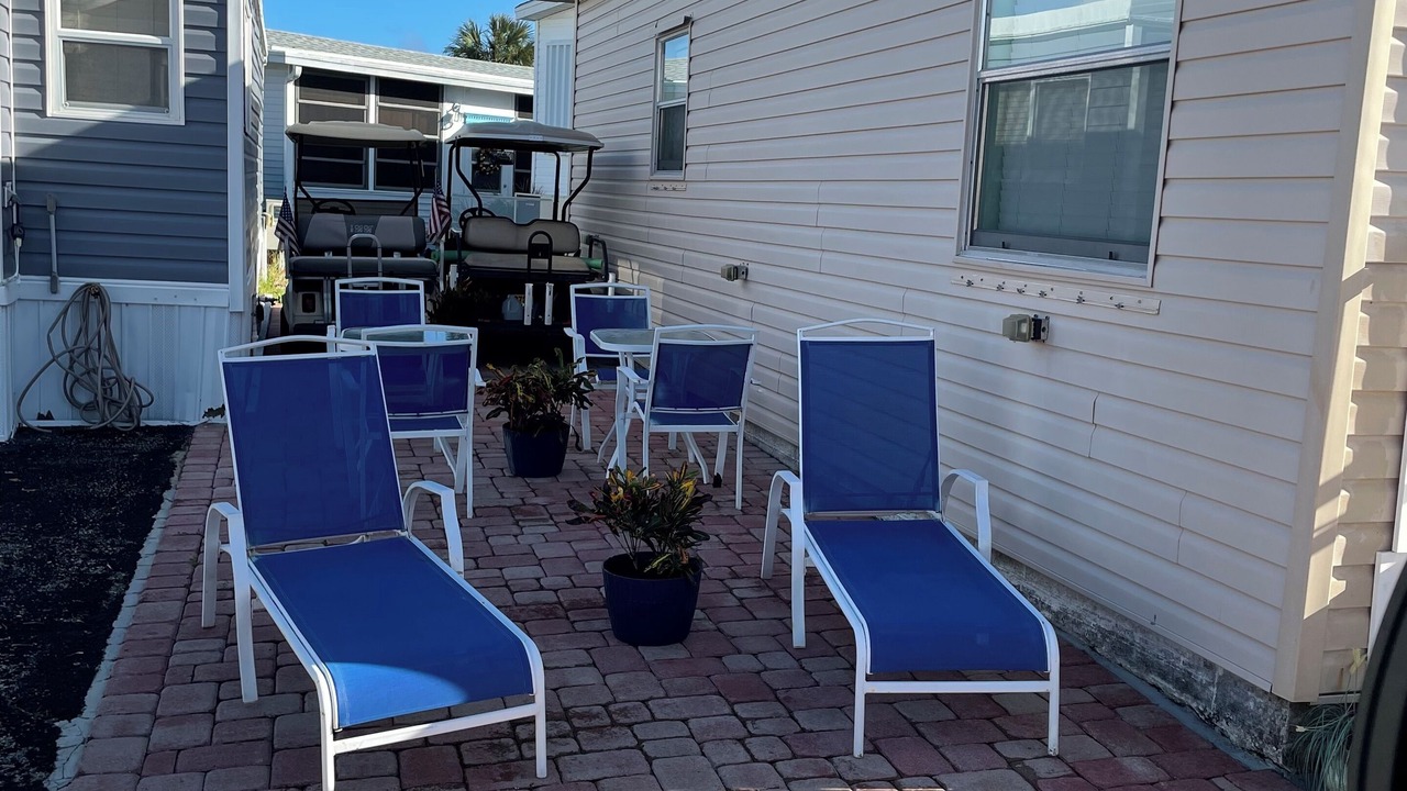 Photo of Patio Balcony in Nettles Island
