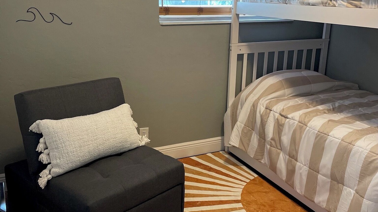 Photo of Bedroom in Harbor Oaks Bay Shore