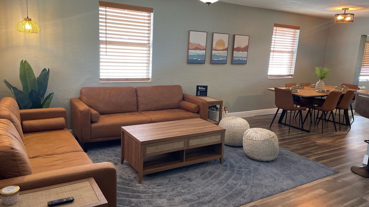 Photo of Bedroom in Harbor Oaks Bay Shore