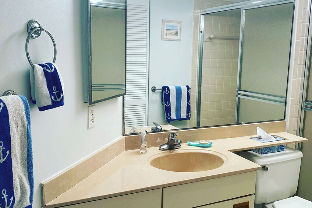 Photo of Bathroom in Hutchinson Island South