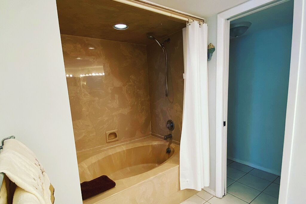 Photo of Bathroom in Hutchinson Island South