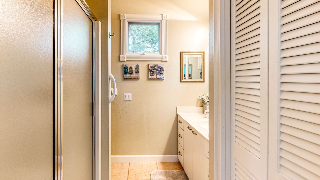 Photo of Bathroom in Bell