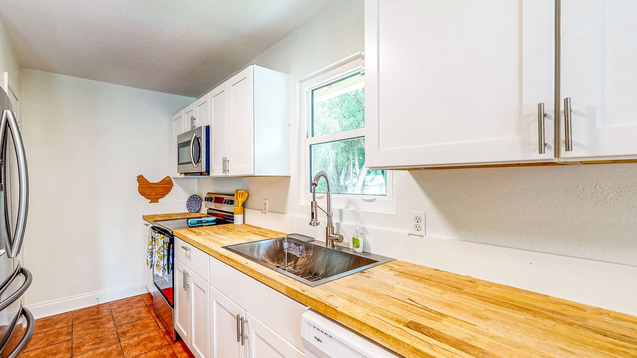 Photo of Kitchen in Thonotosassa