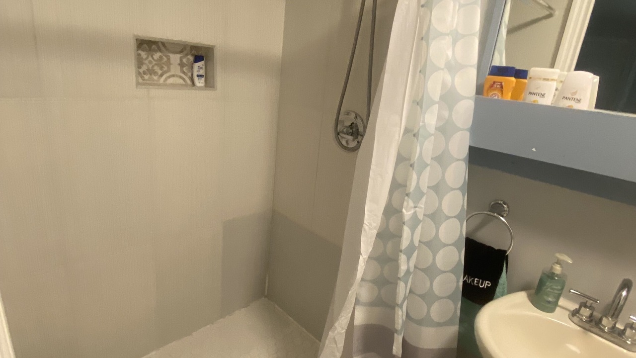 Photo of Bathroom in Florida Gardens