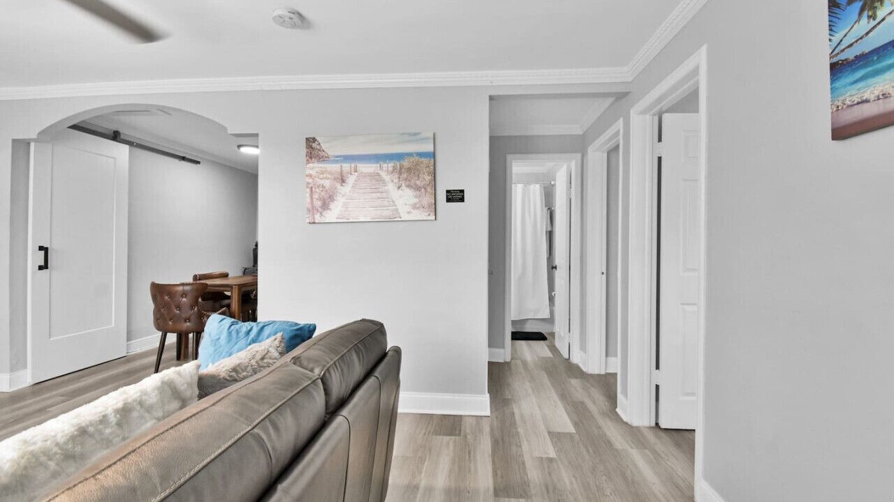 Photo of Livingroom in River Oaks