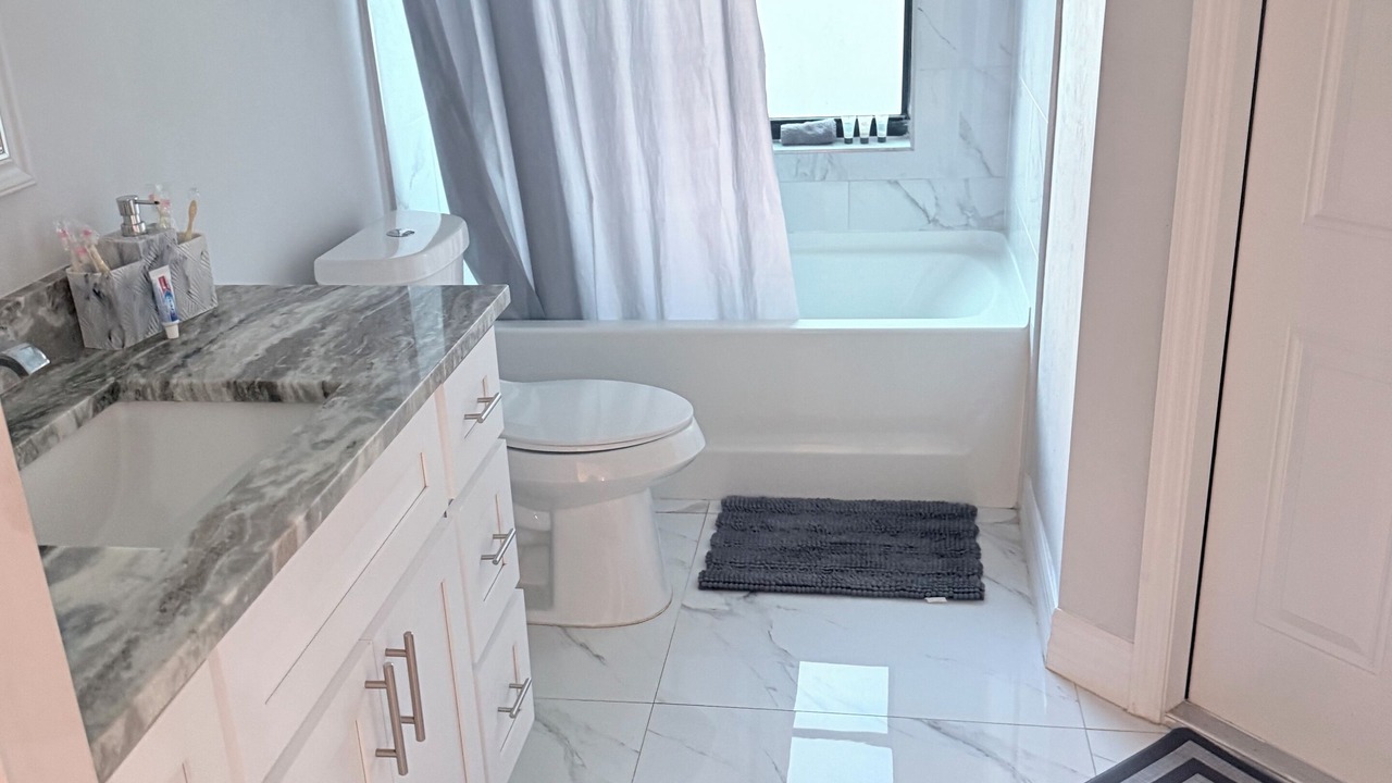 Photo of Bathroom in Sunshine