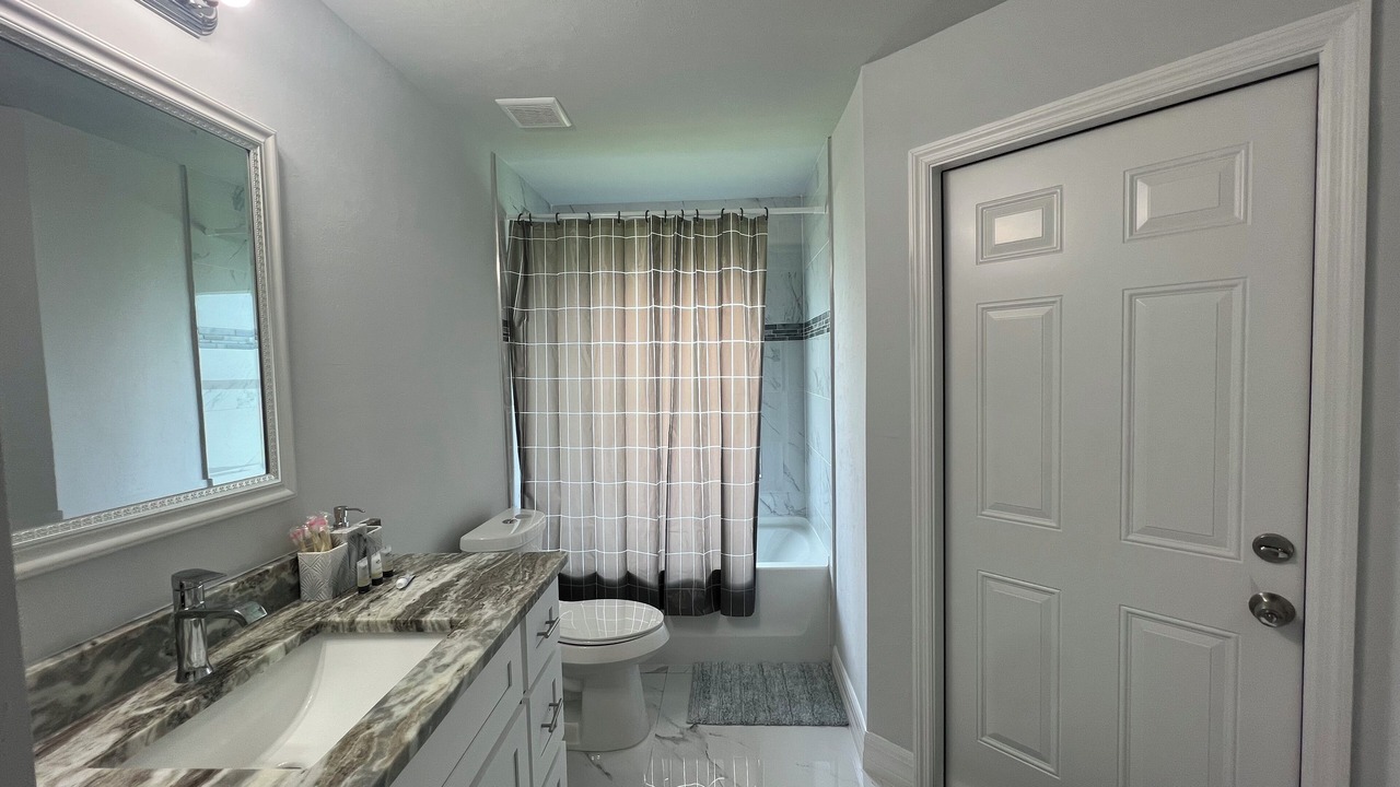 Photo of Bathroom in Sunshine