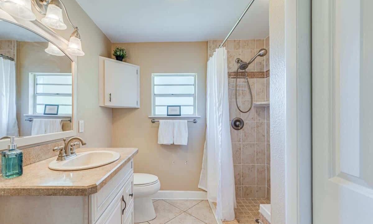 Photo of Bathroom in Chassahowitzka