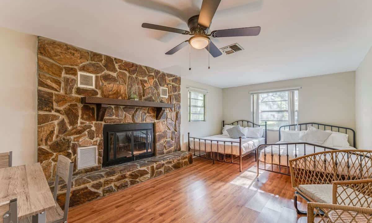 Photo of Livingroom in Chassahowitzka