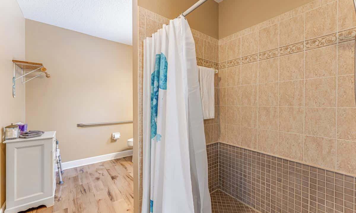 Photo of Bedroom in Chassahowitzka